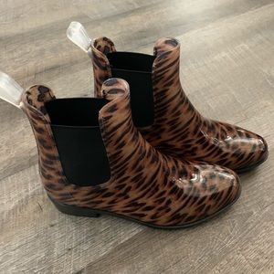 Women’s Rain Boots NWOT